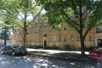 Building Photo - 4907 N Hoyne Ave