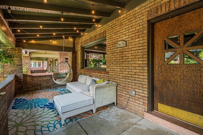 Building Photo - LUX 5BD, 4BA Park Hill Home with Finished ...
