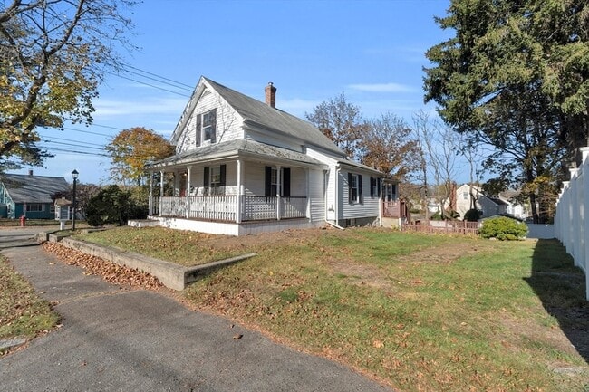 Photo - 2 Bellevue Ave House