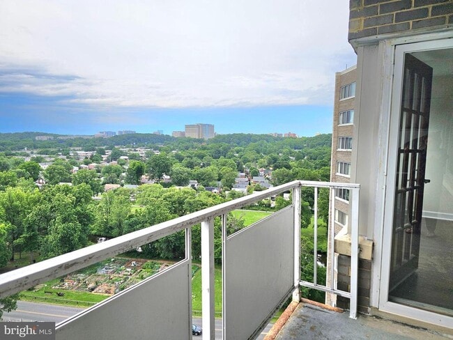 Foto del edificio - 5340 Holmes Run Pkwy