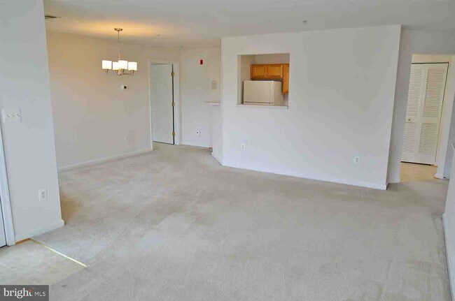 Foto del edificio - 502 Bradley Ct