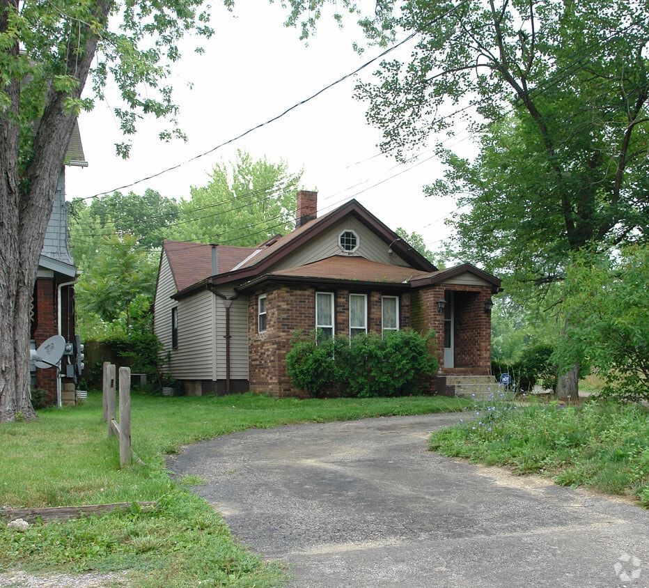 Foto del edificio - 2891 Tibbetts Wick Rd