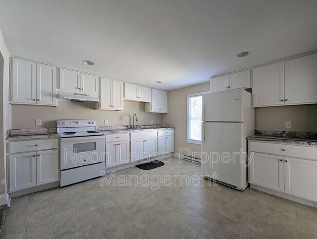 Foto del edificio - 223 W 6th St