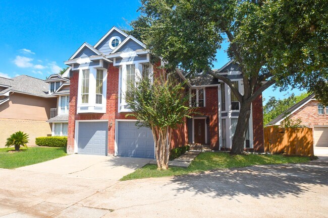 Foto del edificio - 1643 Beaconshire Rd