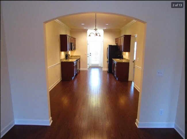 Foto del edificio - 1040 Charlie Daniels Pkwy