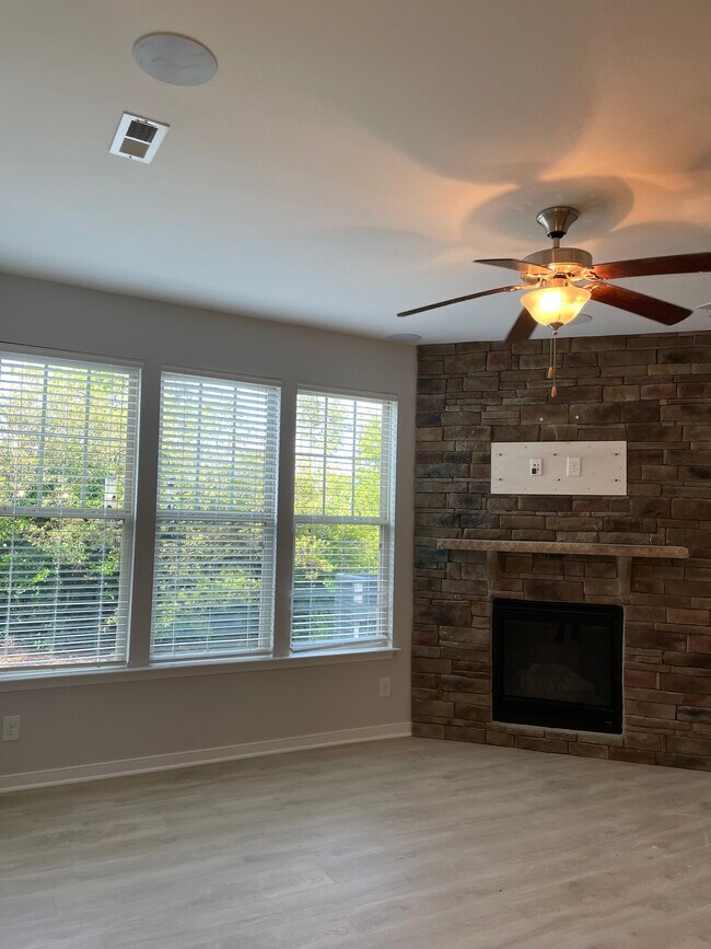 Building Photo - 17404 Wynstone Park Ln