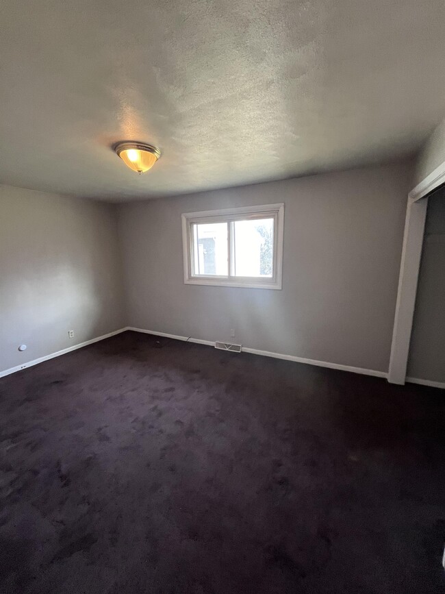 Building Photo - 2314 N Flora Ave