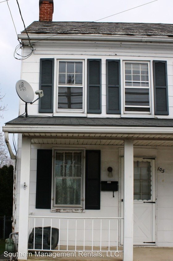 Foto principal - 3 br, 1 bath House - 105 Main Street