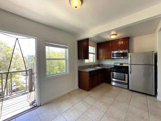 Foto del edificio - 4327 McClintock St