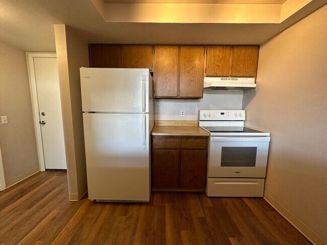 Building Photo - 14282 E Tufts Pl