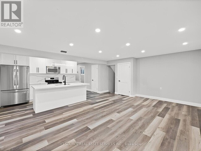 Building Photo - 93 Presidio Dr