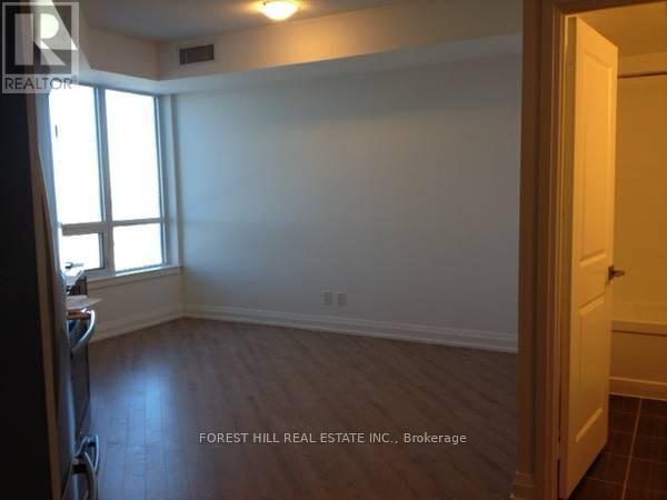 Building Photo - 7161 Yonge St