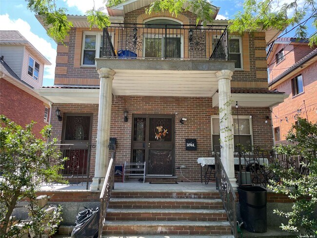 Foto del edificio - 149-44 Delaware Ave