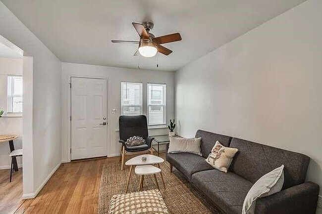 Building Photo - 649 Flower Ave