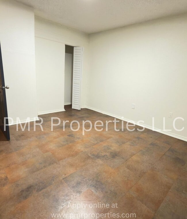 Foto del edificio - 4 Bedrooms / 2 Bathrooms House