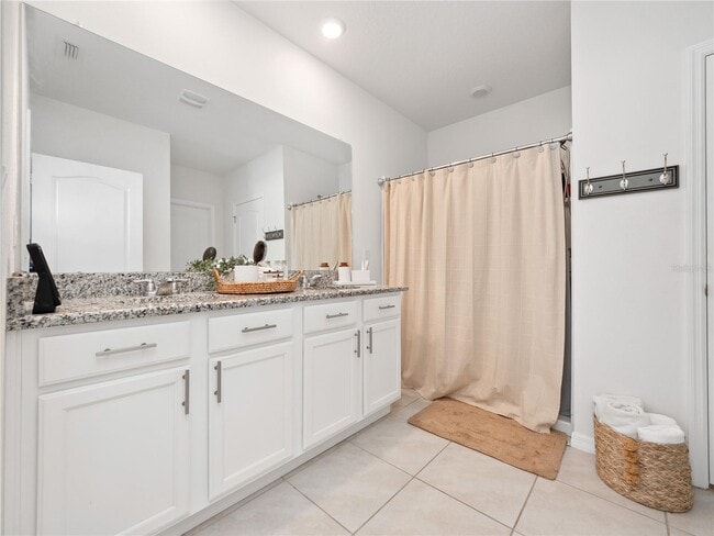 Foto del edificio - 409 Burnham Cir