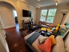 Building Photo - 3224 Biscayne Blvd
