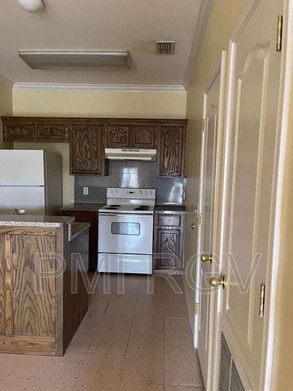 Building Photo - 608 Buena Vista Dr