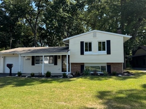 Building Photo - 4814 N McCord Rd
