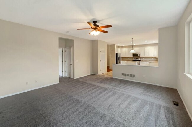 Foto del edificio - 15143 E 117th Pl