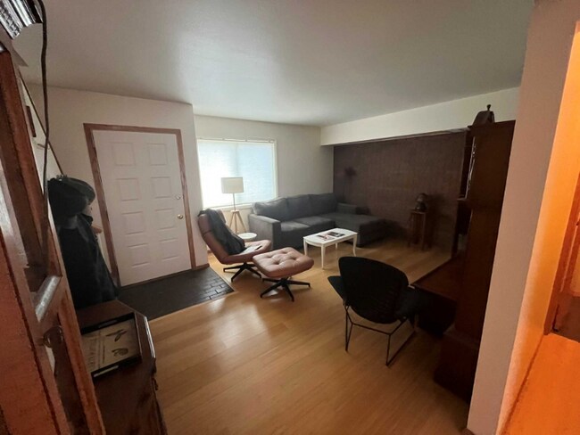 Foto del edificio - 3334 34th St