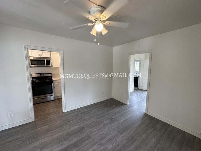 Building Photo - 3420 Lemon Street, Unit 3424