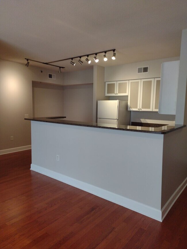 Photo - 1315 East Blvd Apartment