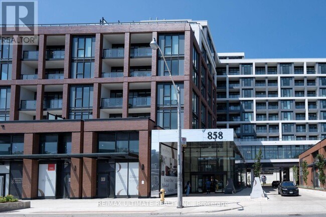 Photo du bâtiment - 858 Dupont St