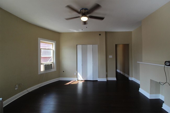 Building Photo - 925 Beech Ave