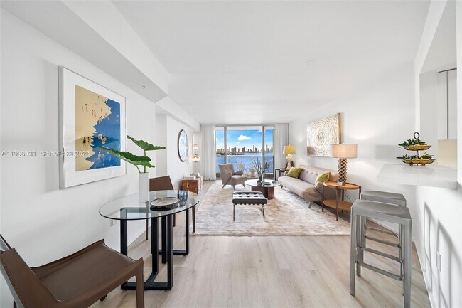 Foto del edificio - 1900 Sunset Harbour Dr