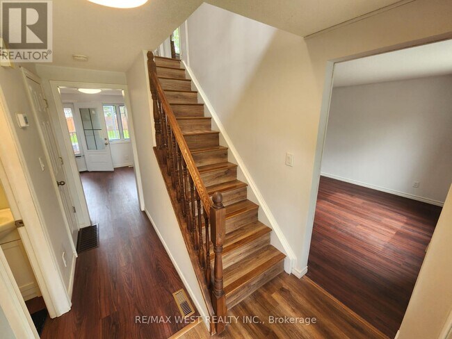 Photo du bâtiment - 10658 Atwater Crescent