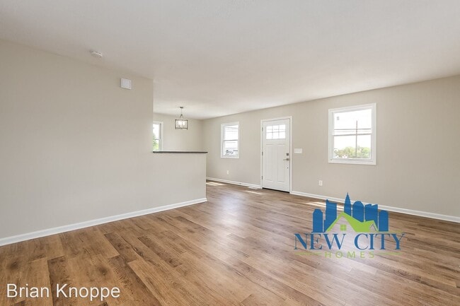 Building Photo - 3 br, 1 bath House - 610 Reynolds Avenue