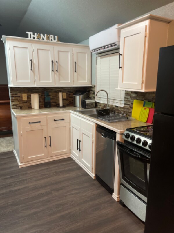 Building Photo - 87 Hill Creek Dr