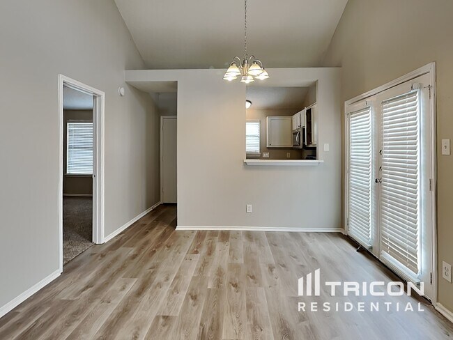Foto del edificio - 712 Meadowcreek Ct