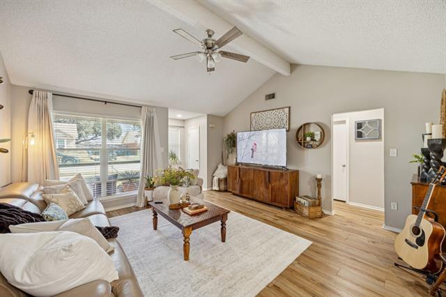 Foto del edificio - 3003 Kathleen Ln