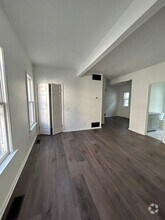 Building Photo - 5 Karges Pl
