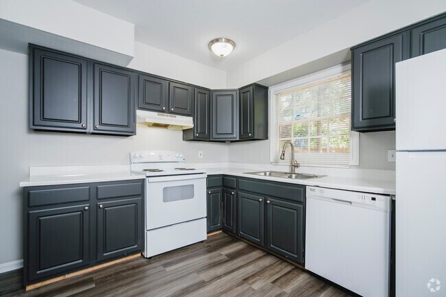 3HAB, 2BA - 1,337 ft² - Manhattan - Cocina - Jamestown Apartments & Townhomes