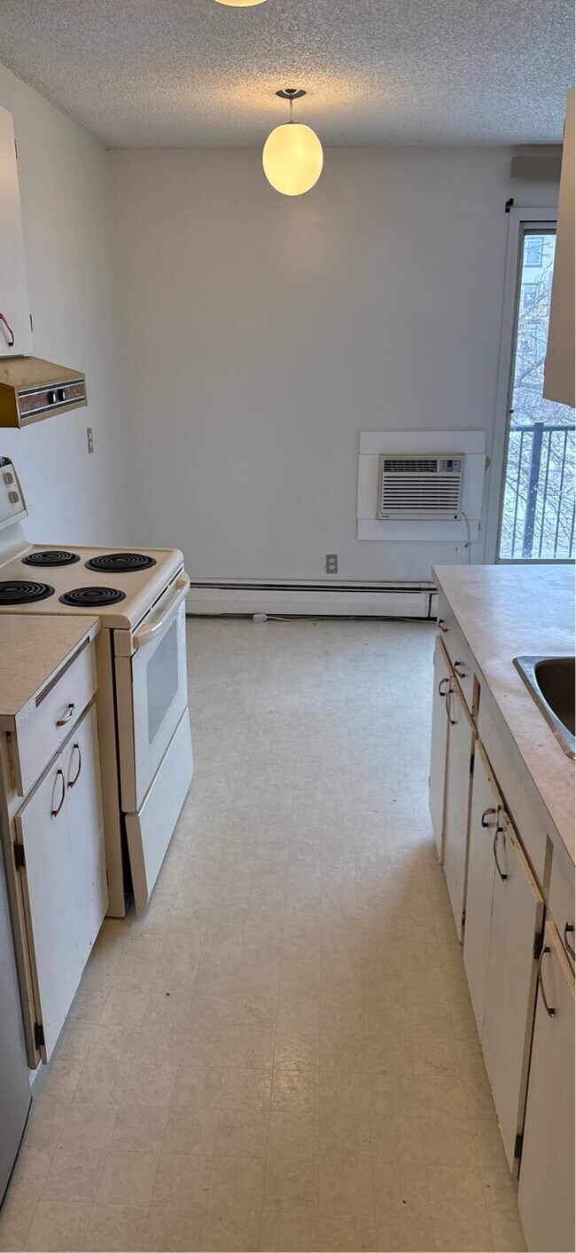 Photo du bâtiment - 502 5 Ave N