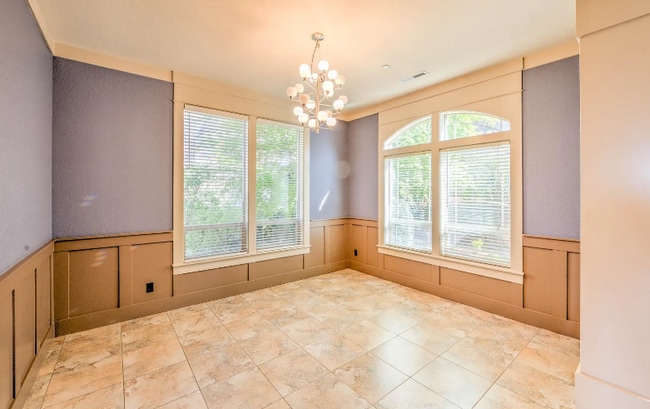 Building Photo - 9977 SE Cheryl Ct