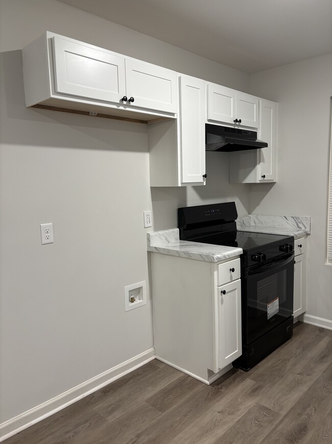 Building Photo - 2585 Callie Rd