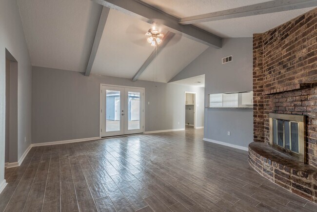 Foto del edificio - 423 Gentilly Dr