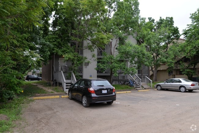 Photo - 2019 Grove St Apartments