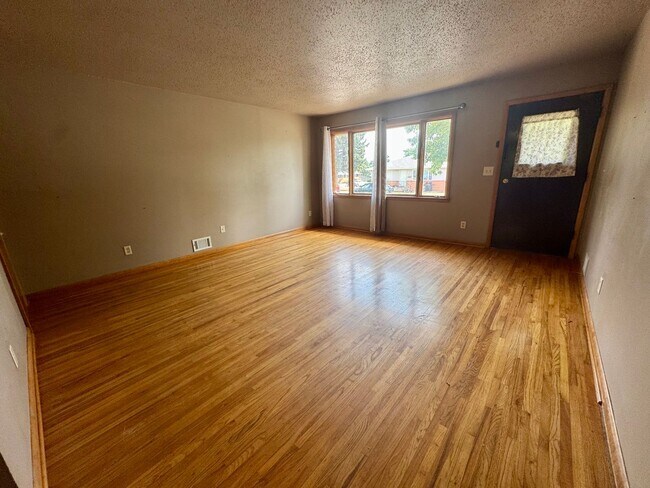 Building Photo - 1716 Porter Ave