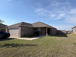 Building Photo - 1414 Lexi Dr