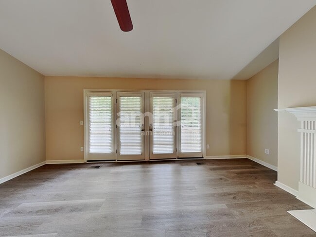 Building Photo - 325 Brims Way