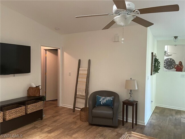 Building Photo - 1433 SW 51st Ln