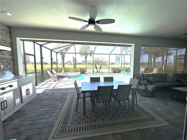 Building Photo - 25241 Longmeadow Dr