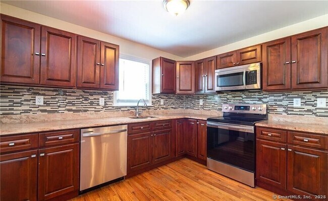 Foto del edificio - 1825 Chopsey Hill Rd