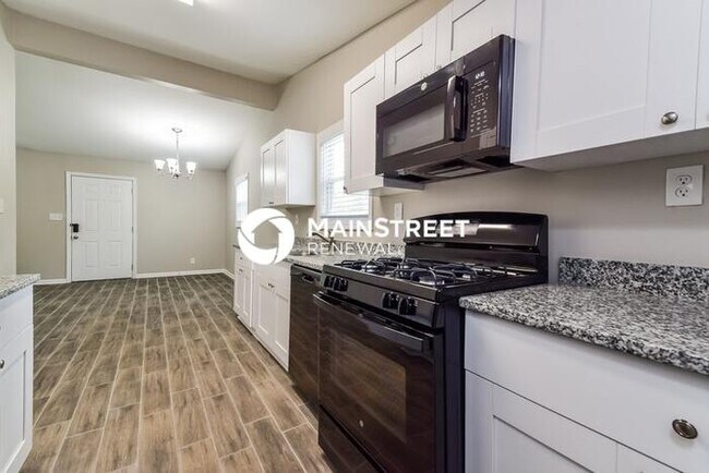 Foto del edificio - 3 Bedroom Pet-Friendly Home in decatur, GA...