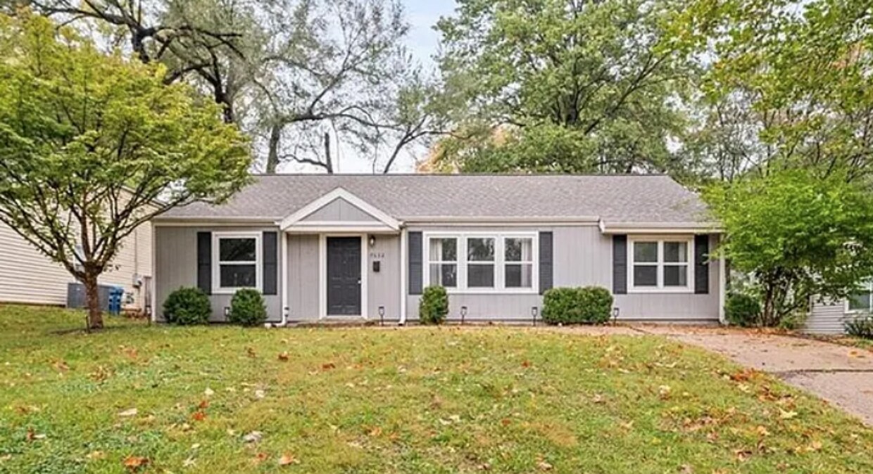 Primary Photo - Charming Prairie Village Ranch for Rent